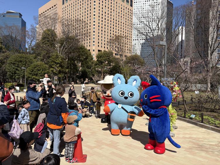IMAにゃんが「新宿中央公園スプリングフェスタ」に登場しました！の写真5